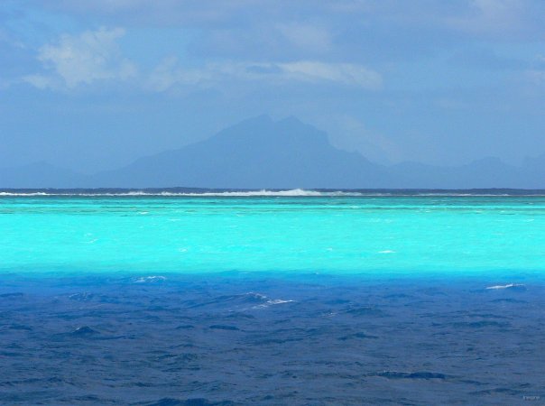81- Raiatea vue du lagon de Huahine 